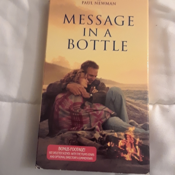 6/$15 Message in a bottle  Warner bros VHS video tape - Picture 4 of 4